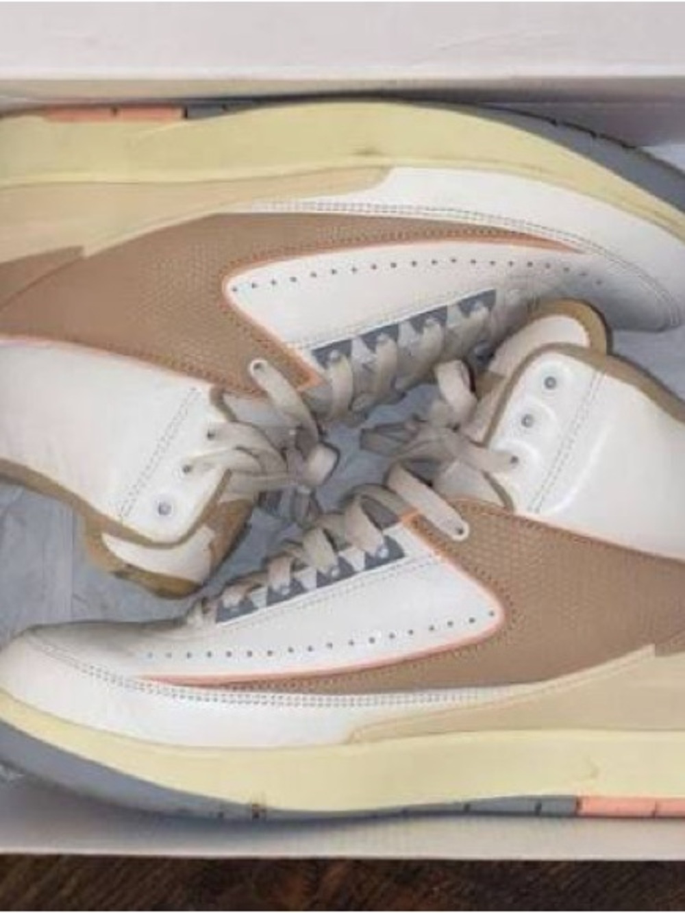 Women’s Nike Air Jordan Retro 2 Mid Sunset
